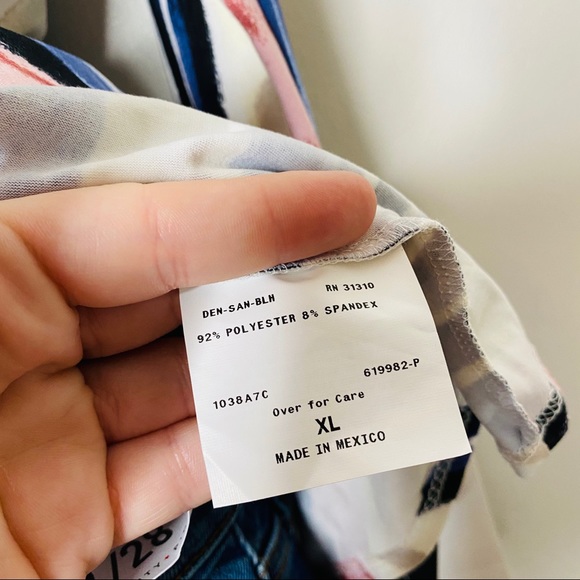 BCX Watercolor Wrap Blouse NWT Size XL - Picture 6 of 9